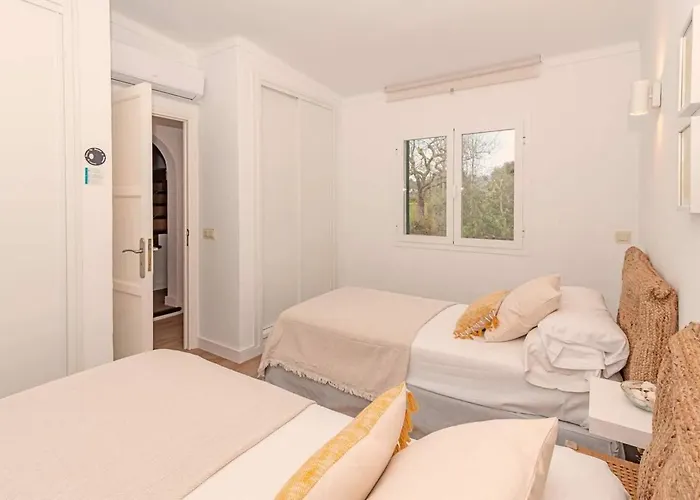 Aumadravet Del Bosch By Select Villa